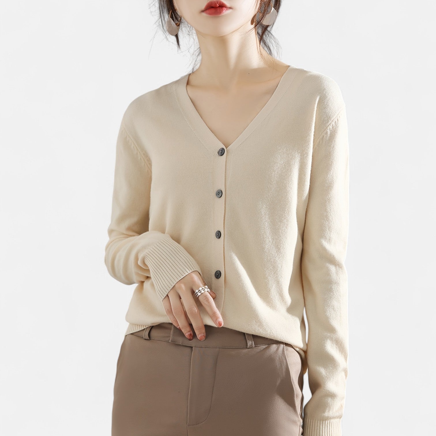 Monorez - Chic Casual V-Neck Button-Up Cardigan