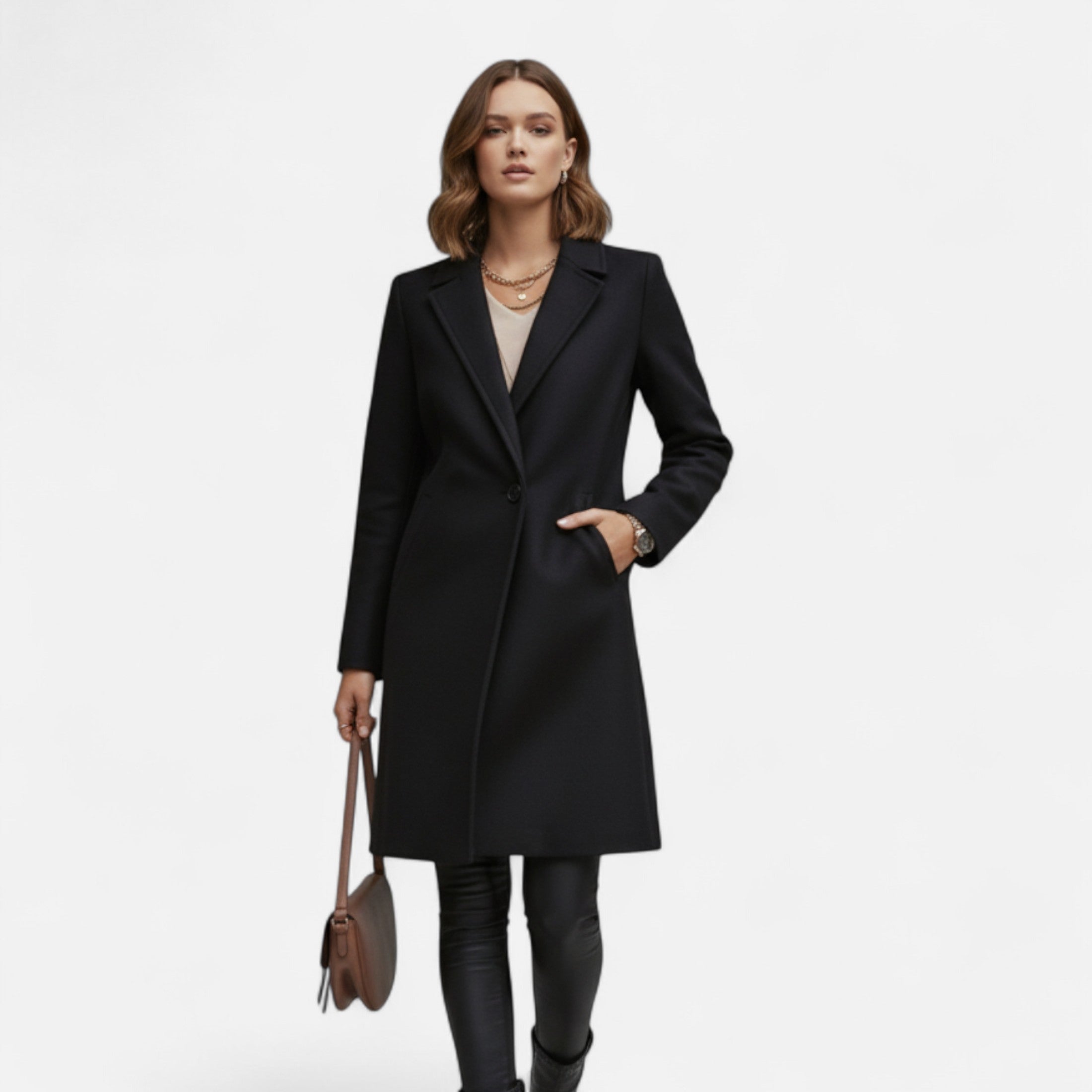 Monorez - Women’s Overcoat – Lapel Collar Elegance